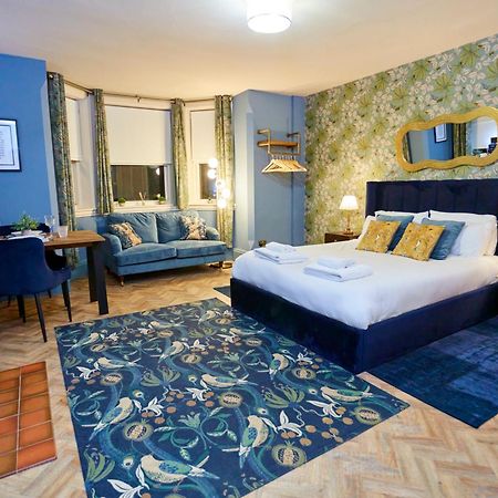 The Darwin Malvern Suite Great Malvern Exterior photo