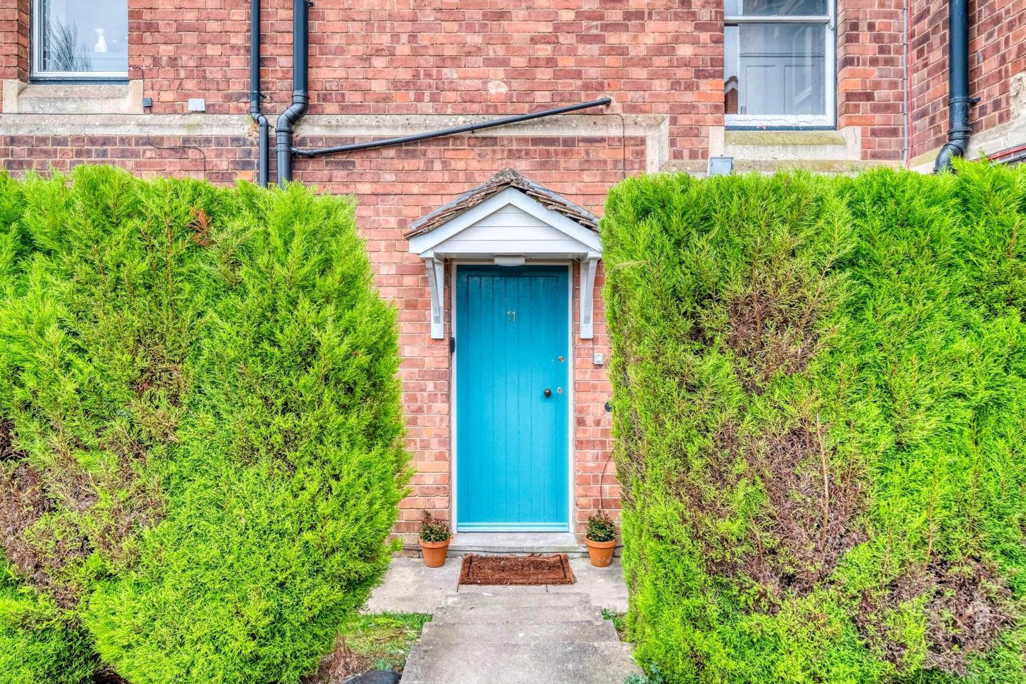 The Darwin Malvern Suite Great Malvern Exterior photo