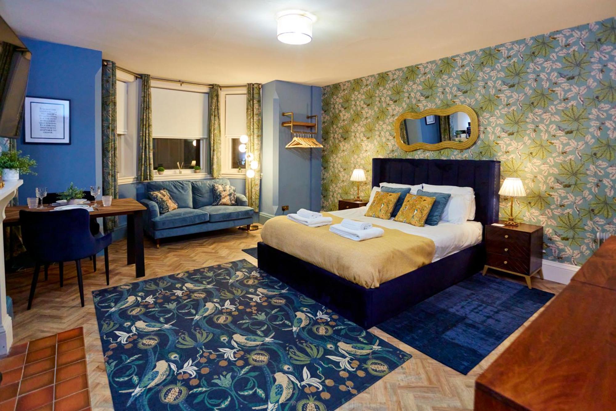 The Darwin Malvern Suite Great Malvern Exterior photo